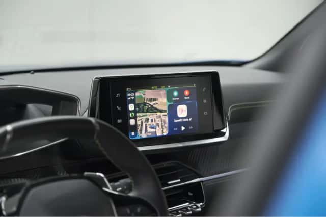 Peugeot 2008 (2020) thumbnail 3