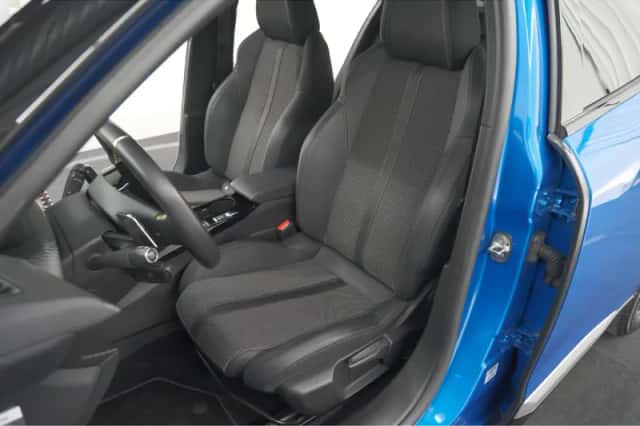 Peugeot 2008 (2020) thumbnail 21