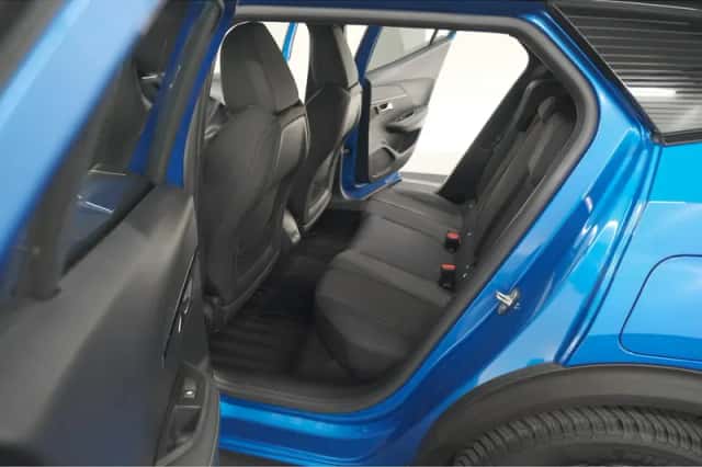Peugeot 2008 (2020) thumbnail 23