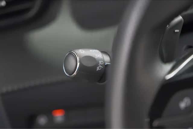 Peugeot 2008 (2020) thumbnail 30