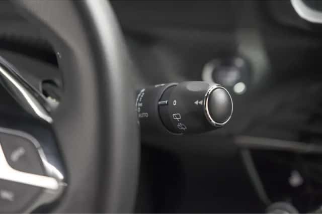 Peugeot 2008 (2020) thumbnail 31
