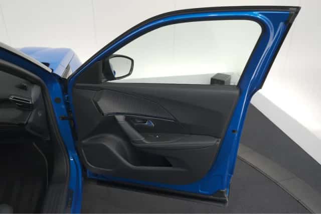 Peugeot 2008 (2020) thumbnail 57