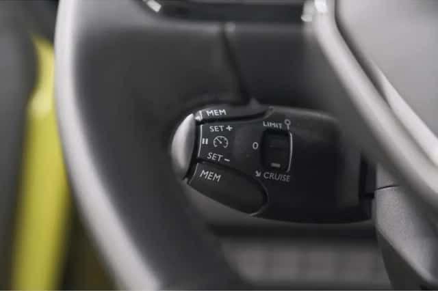 Peugeot 208 (2025) thumbnail 4