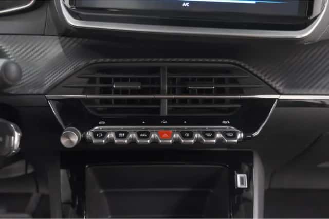 Peugeot 208 (2025) thumbnail 37