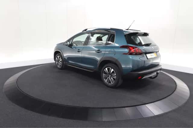 Peugeot 2008 (2019) thumbnail 12