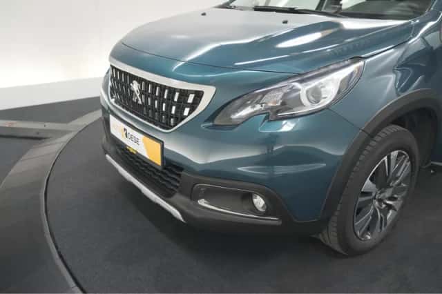 Peugeot 2008 (2019) thumbnail 16