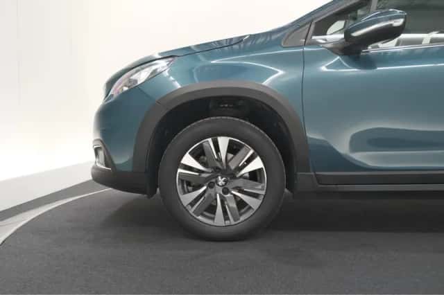 Peugeot 2008 (2019) thumbnail 17