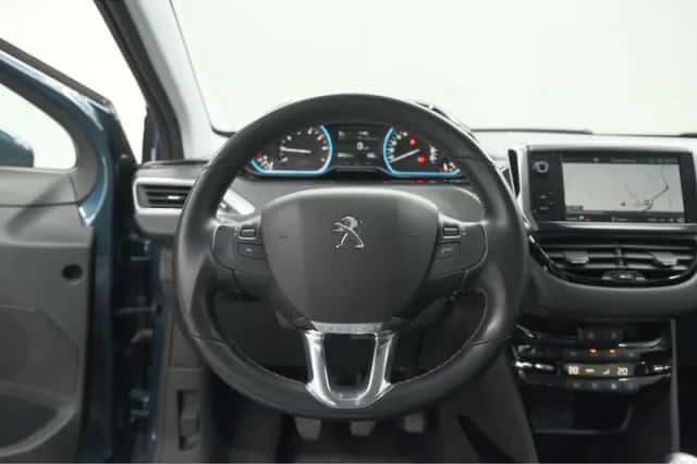 Peugeot 2008 (2019) thumbnail 28