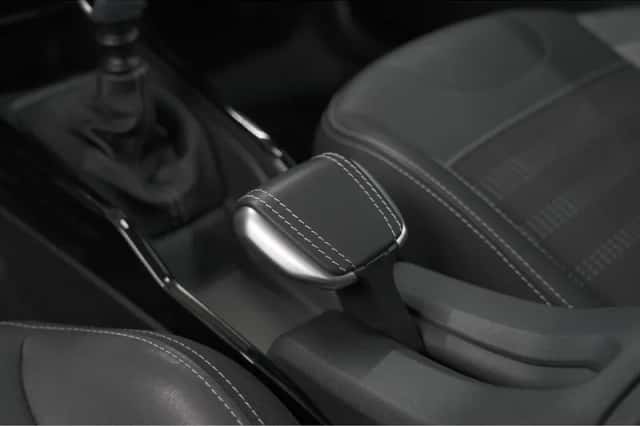 Peugeot 2008 (2019) thumbnail 37