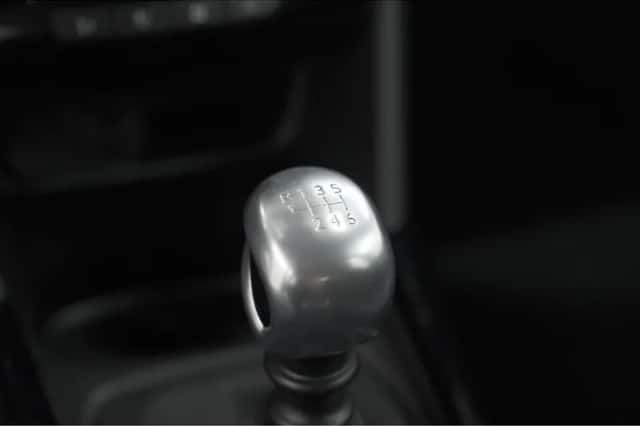 Peugeot 2008 (2019) thumbnail 38