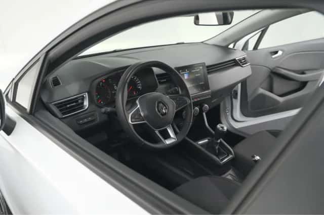 Renault Clio (2023) thumbnail 2