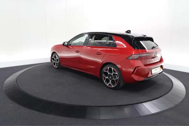 Opel Astra (2022) thumbnail 12