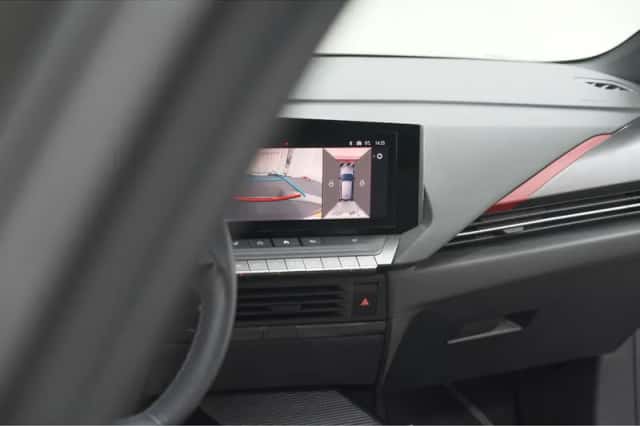 Opel Astra (2022) thumbnail 14