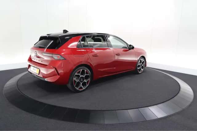 Opel Astra (2022) thumbnail 5