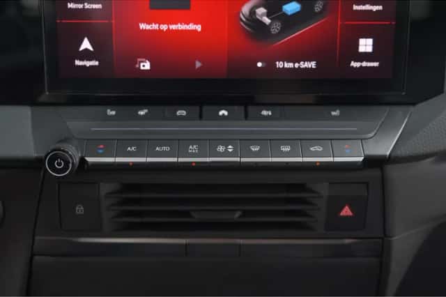 Opel Astra (2022) thumbnail 49