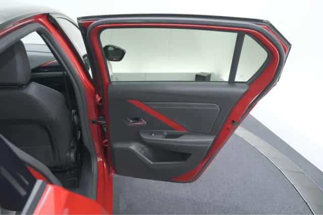 Opel Astra (2022) thumbnail 63
