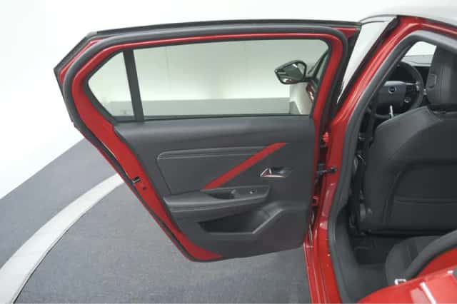 Opel Astra (2022) thumbnail 65