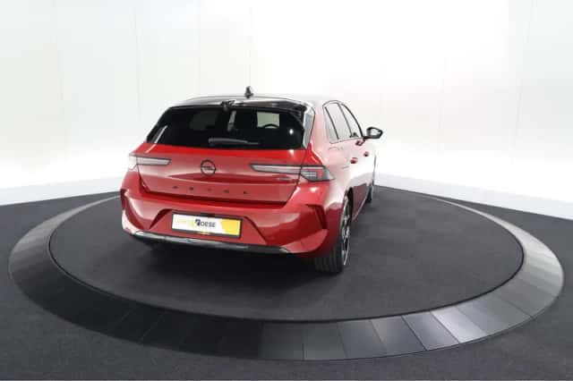 Opel Astra (2022) thumbnail 10