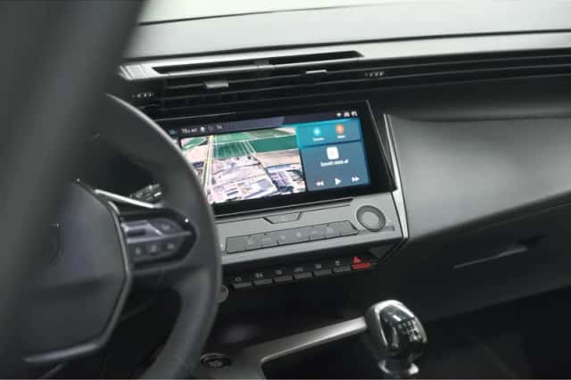 Peugeot 308 (2022) thumbnail 3
