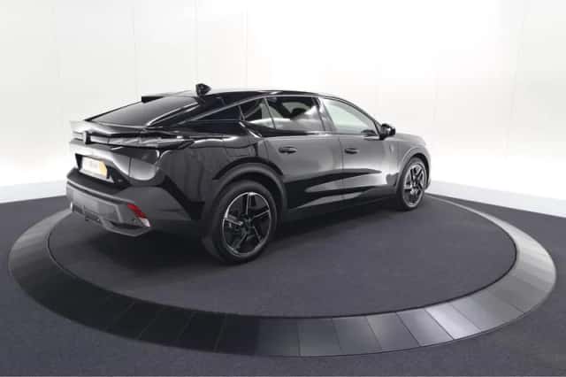 Peugeot 408 (2025) thumbnail 5