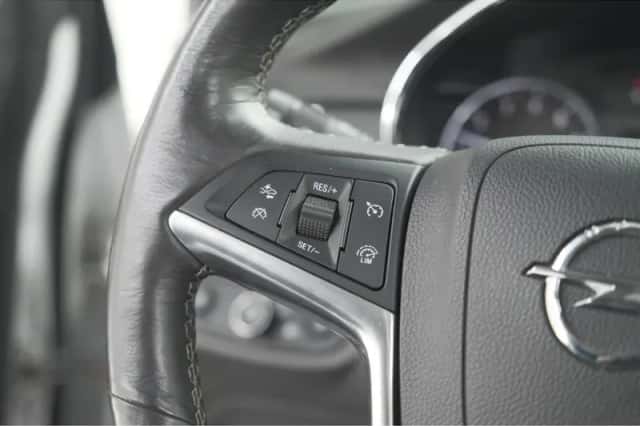 Opel Mokka (2018) thumbnail 3