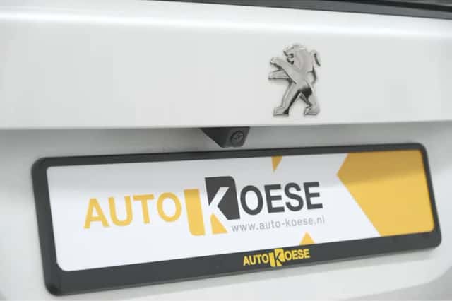 Peugeot 2008 (2022) thumbnail 6