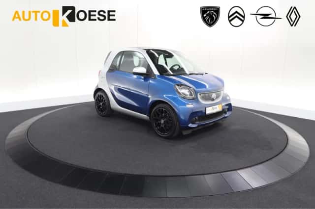 Smart Fortwo (2017) thumbnail 1