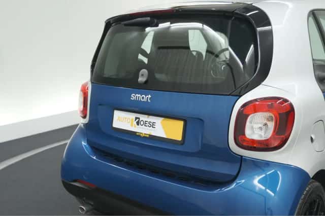 Smart Fortwo (2017) thumbnail 5