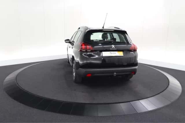 Peugeot 2008 (2017) thumbnail 4