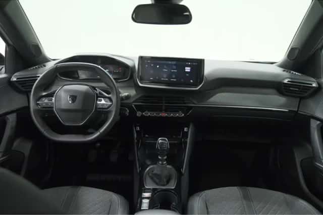 Peugeot 2008 (2025) thumbnail 2