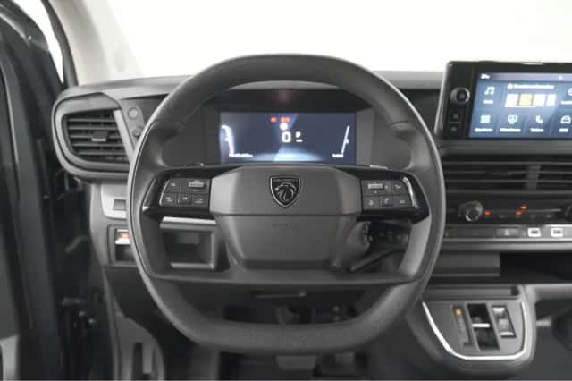 Peugeot e-Expert (2024) thumbnail 2