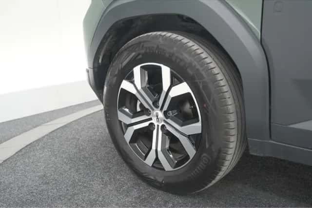 Dacia Duster (2025) thumbnail 18
