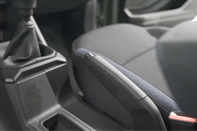 Dacia Duster (2025) thumbnail 41