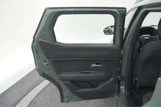 Dacia Duster (2025) thumbnail 60