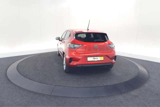 Renault Clio (2024) thumbnail 11
