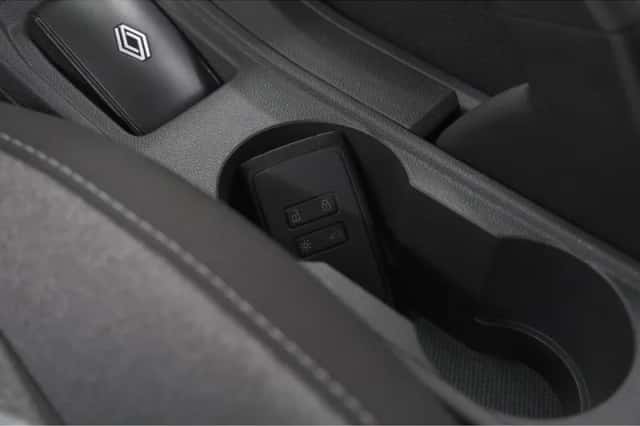 Renault Clio (2024) thumbnail 14