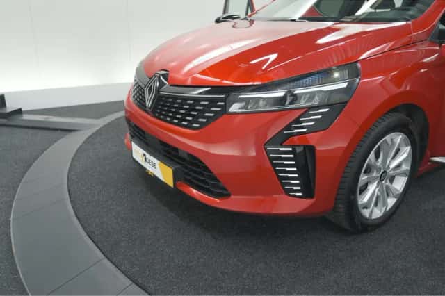 Renault Clio (2024) thumbnail 15