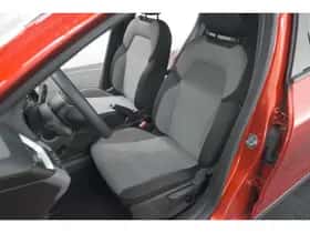 Renault Clio (2024) thumbnail 23