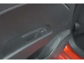 Renault Clio (2024) thumbnail 24