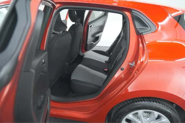 Renault Clio (2024) thumbnail 25