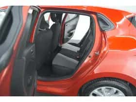 Renault Clio (2024) thumbnail 25