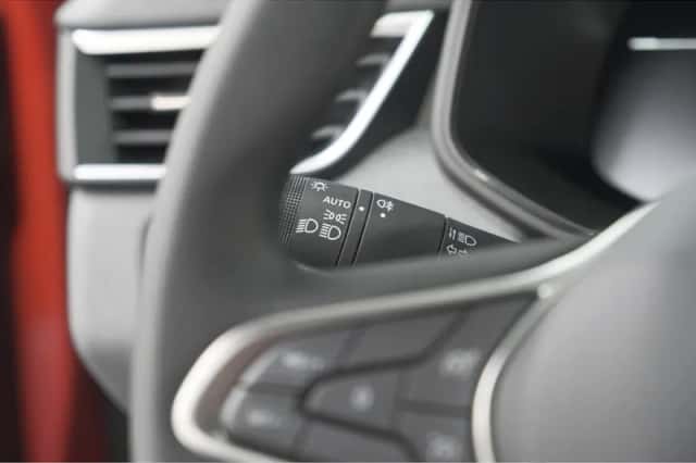 Renault Clio (2024) thumbnail 30