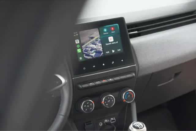 Renault Clio (2024) thumbnail 4