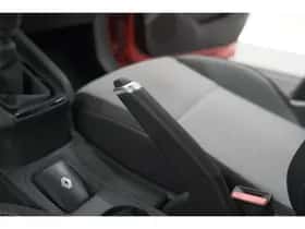 Renault Clio (2024) thumbnail 37