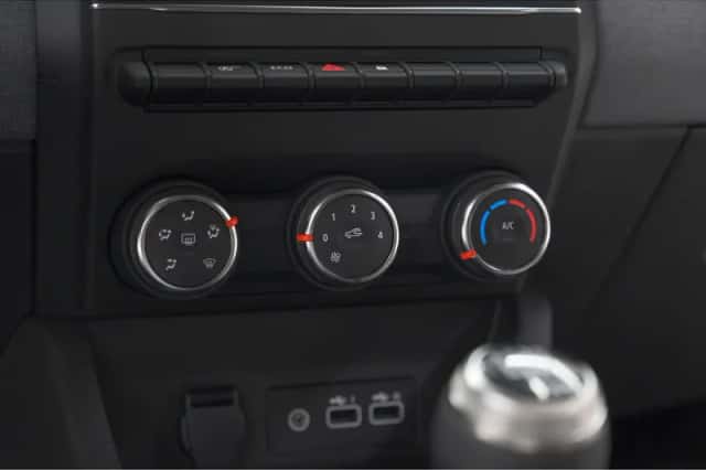 Renault Clio (2024) thumbnail 41