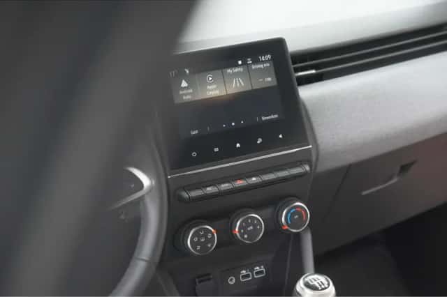 Renault Clio (2024) thumbnail 45