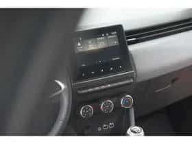 Renault Clio (2024) thumbnail 45