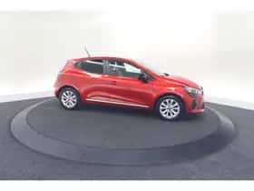Renault Clio (2024) thumbnail 8