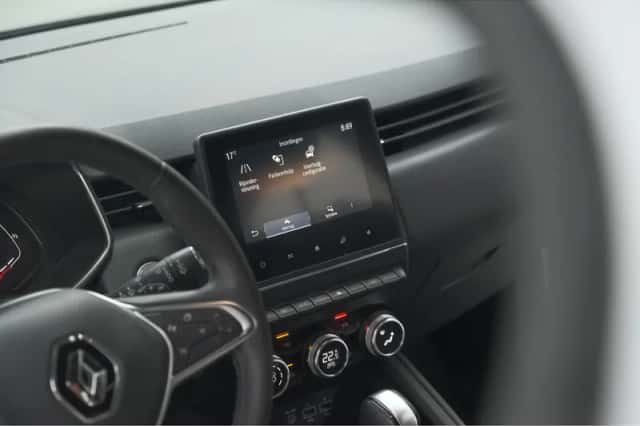 Renault Clio (2020) thumbnail 58