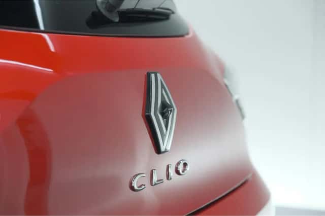Renault Clio (2025) thumbnail 4